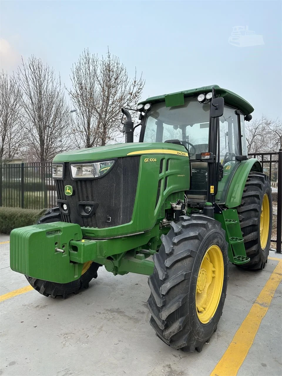 John Deere 6E-1004 Tractor