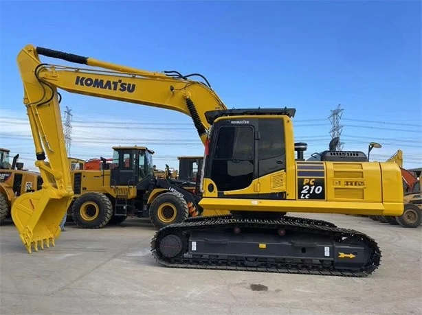 Komatsu PC210 Excavator